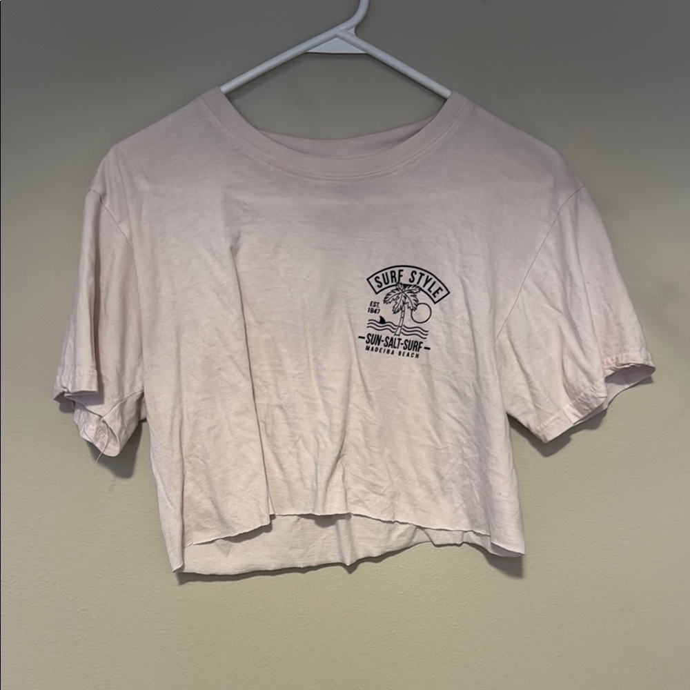 Surf Style Light Pink Graphic Crop Top